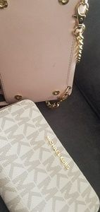 Mk purse- detachable wallet